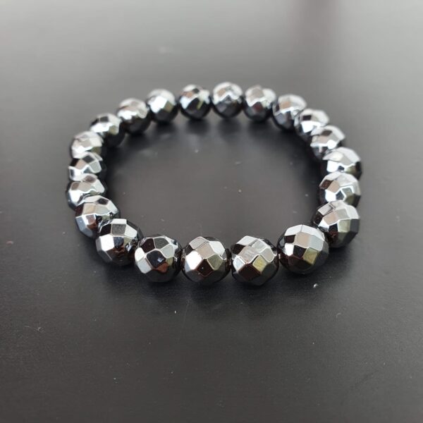 Pulseira bolinha facetada hematita 8 mm