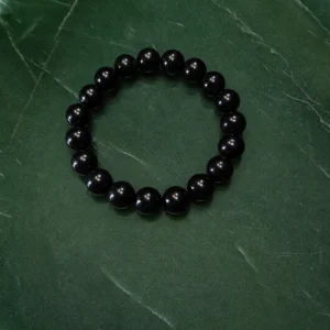 Pulseira Azeviche bola 10mm confeccionada com esferas naturais de azeviche.